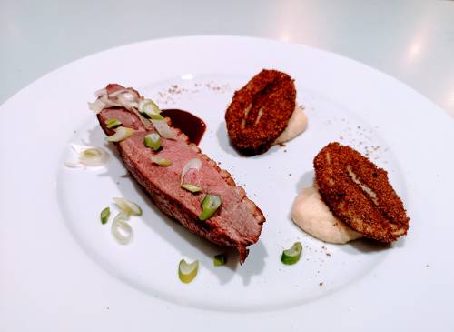 Magret de canard, café, céleri et pomme de terre