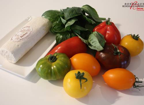 Terrine aux tomates d’antan, chèvre frais et basilic