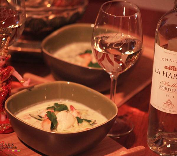 Le Bordeaux Blanc Château La Hargue dans la Cave des 1001 Châteaux