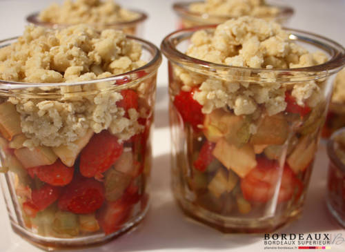 Crumble Rhubarbe & Fraises