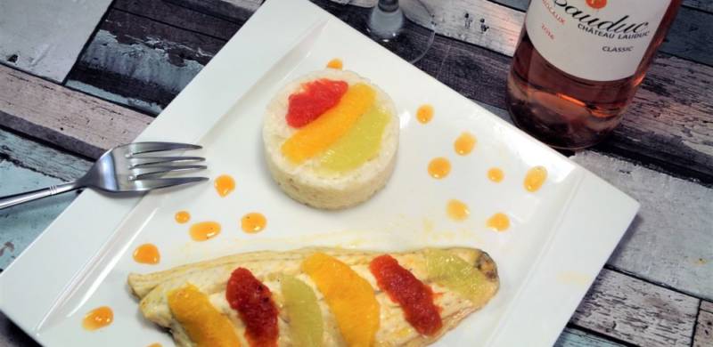 Filets de bar aux suprêmes d’agrumes, caramel d’agrumes et riz coco