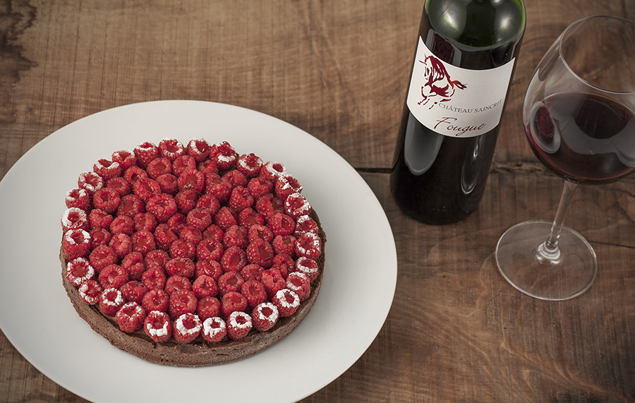 Tarte Aquitaine (chocolat noir, framboises, poivron rouge)